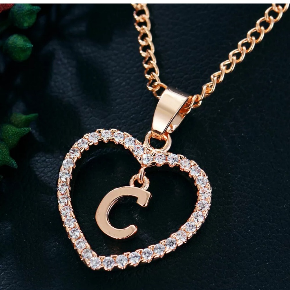 Fashion gold tone letter C Love Heart Necklace